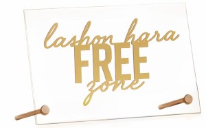 Picture of Lucite Tabletop Plaque Lashon Hara Free Zone Basic Design Gold